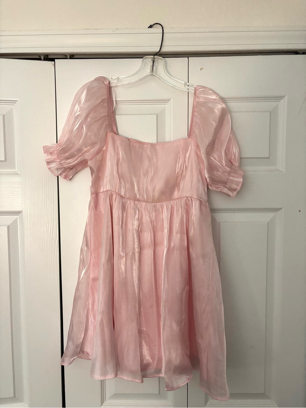 Like new, baby pink puff sleeve dress from Marshall’s